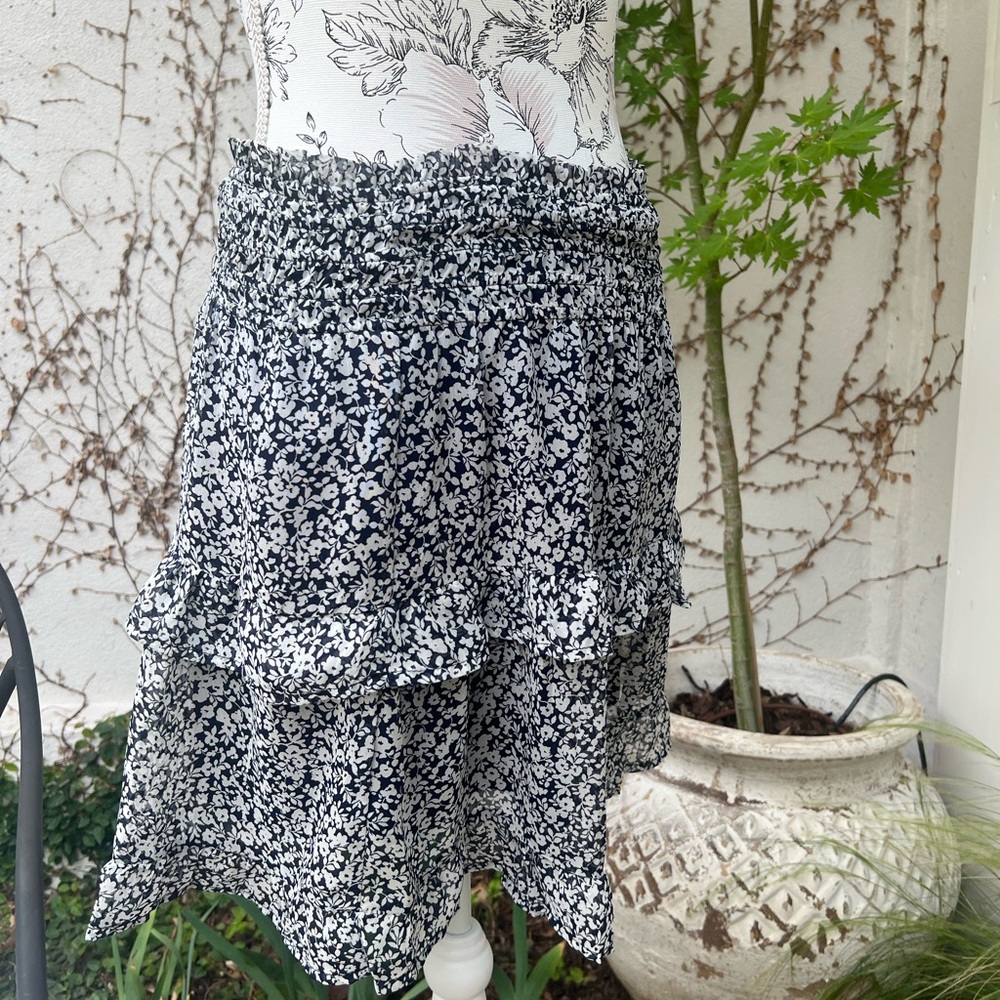 Siena Sky Black & White Frilly Skirt - Size M